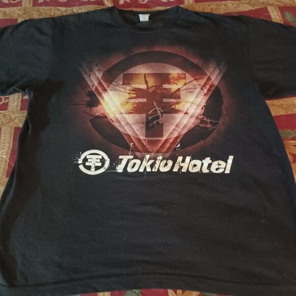 1. TOKYO HOTEL - GERMAN EMO ROCK BAND T-Shirt. - Picture 2 of 5